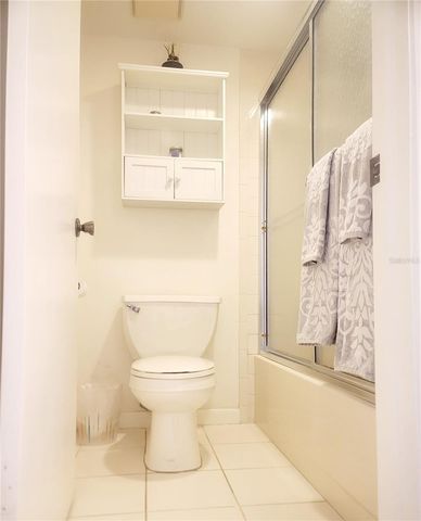 4535 LONGWATER CHASE 18, Sarasota, FL 34235