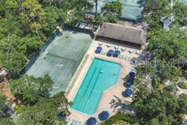 4535 LONGWATER CHASE 18, Sarasota, FL 34235