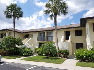 4535 LONGWATER CHASE 18, Sarasota, FL 34235