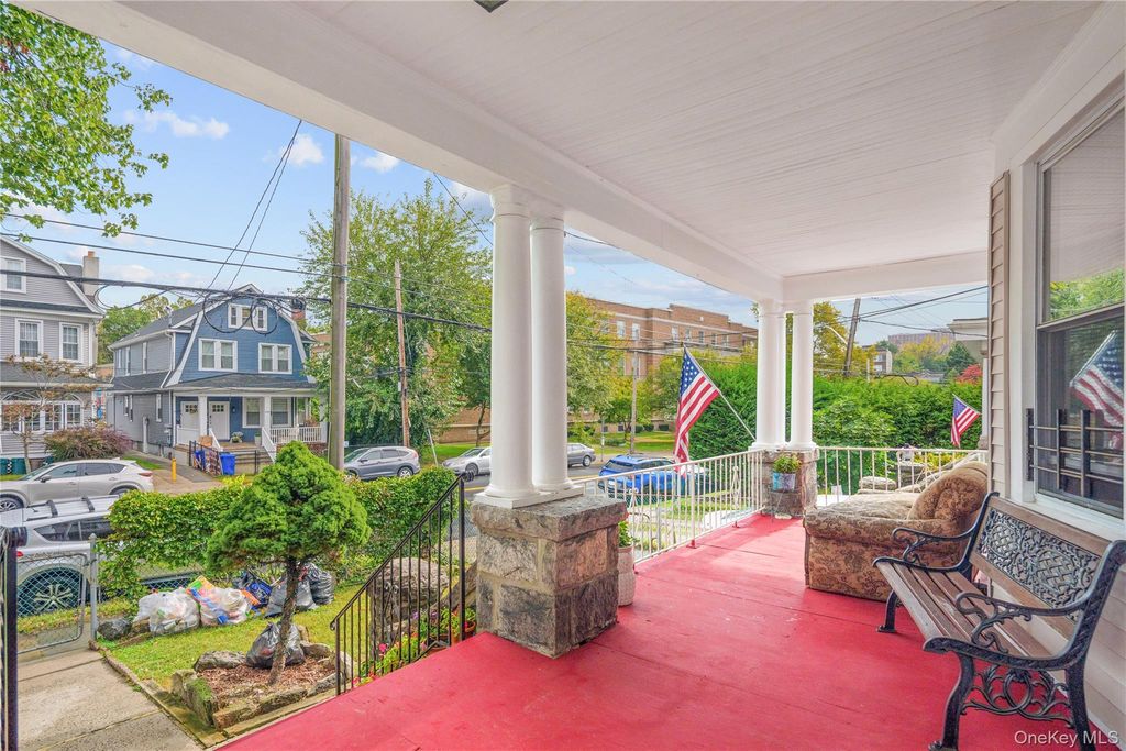 339 Hawthorne Avenue, Yonkers, NY 10705 — photo 2