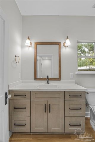 4536 Kelly Ln, Gulf Breeze, FL 32563