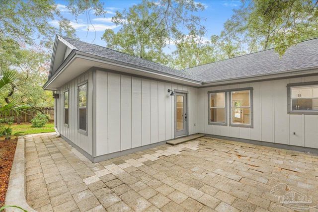 4536 Kelly Ln, Gulf Breeze, FL 32563