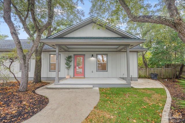 4536 Kelly Ln, Gulf Breeze, FL 32563