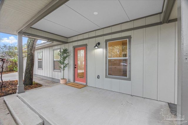 4536 Kelly Ln, Gulf Breeze, FL 32563