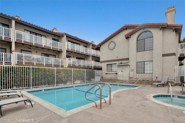 408 Avenue G 30, Redondo Beach, CA 90227