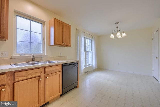 416 BANYAN CIRCLE DR, Lancaster, PA 17603