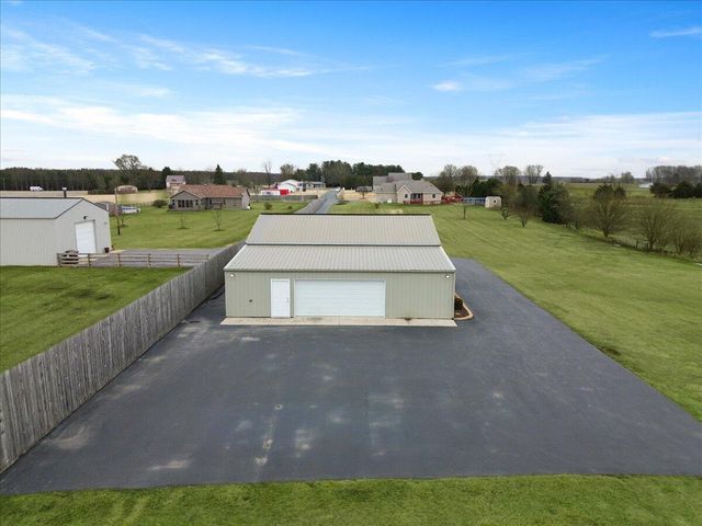 508 W 602 S, Hebron, IN 46341