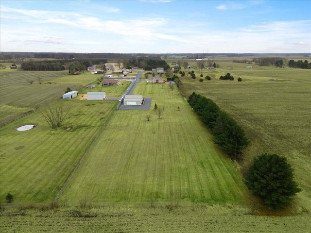 508 W 602 S, Hebron, IN 46341