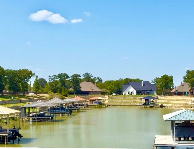 1540 Laguna Bay Drive N, Pelican Bay, TX 76020