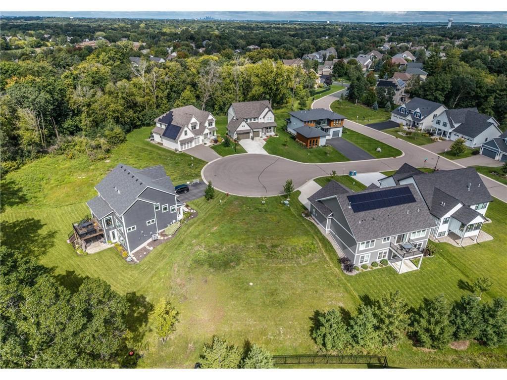 11732 Azure Circle, Inver Grove Heights, MN 55077