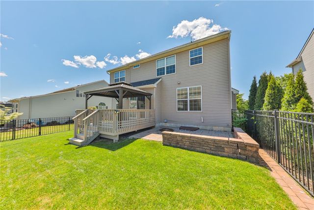 697 Mulberry, Lower Nazareth Twp, PA 18064