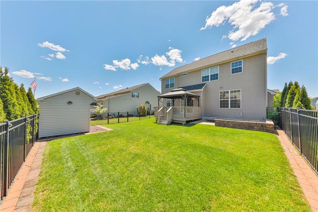 697 Mulberry, Lower Nazareth Twp, PA 18064