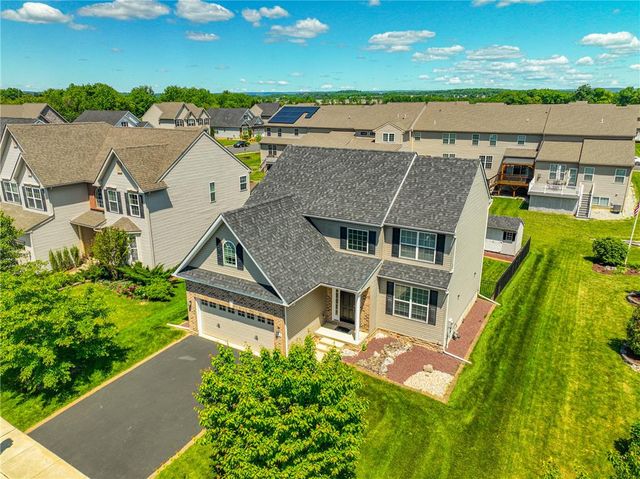 697 Mulberry, Lower Nazareth Twp, PA 18064