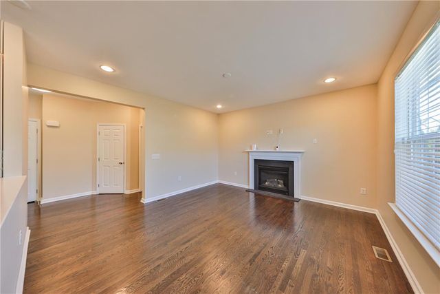 697 Mulberry, Lower Nazareth Twp, PA 18064