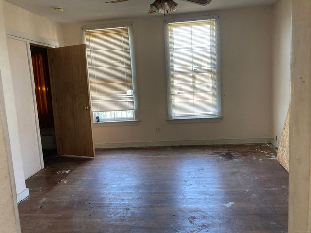 825 QUINNIPIAC Avenue, New Haven, CT 06513