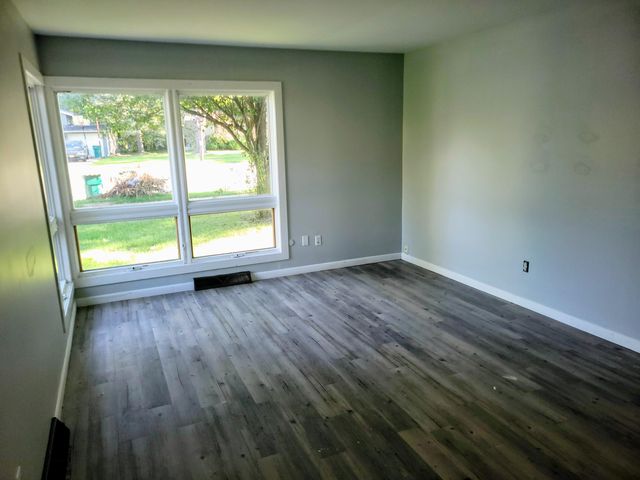 838 W 67th Lane, Merrillville, IN 46410