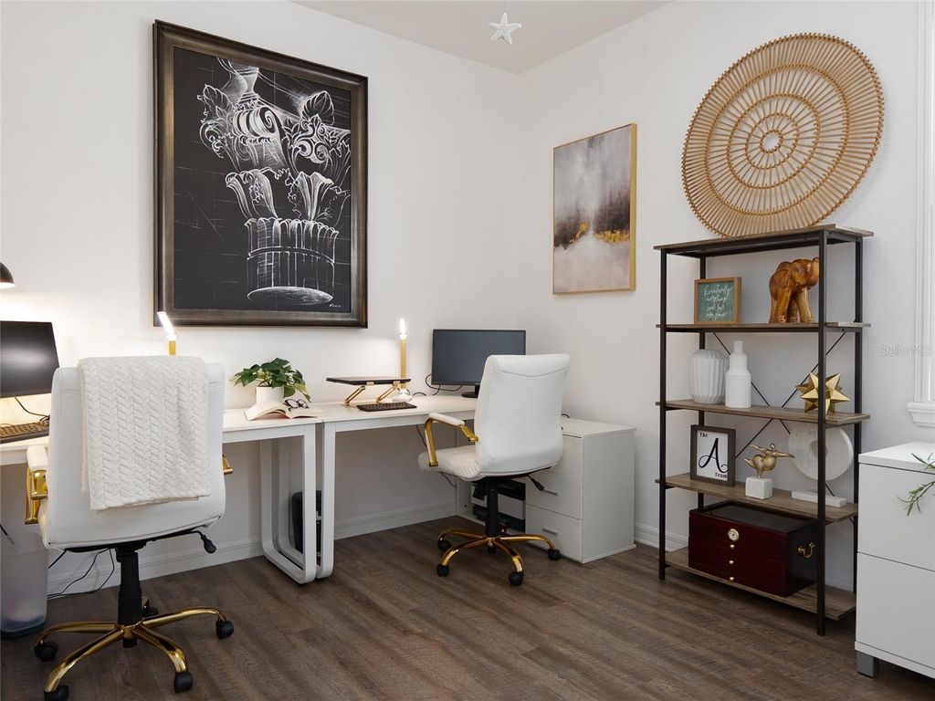 Image 35 of property listing at 9010 KINGSBURY PLACE, Bradenton, FL 34212