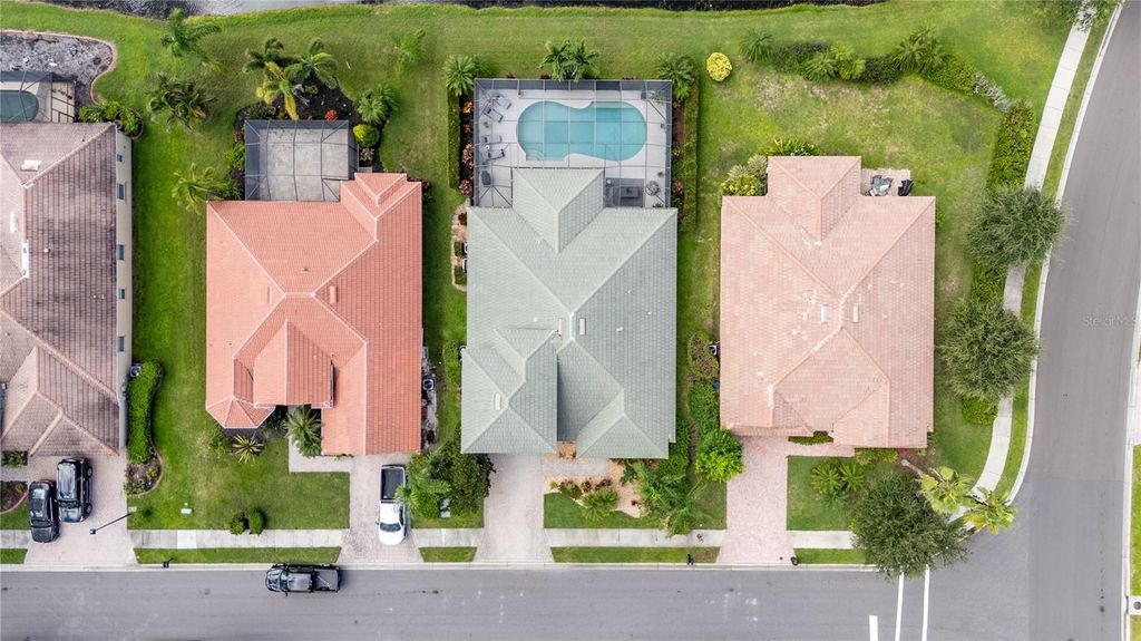 Image 54 of property listing at 9010 KINGSBURY PLACE, Bradenton, FL 34212