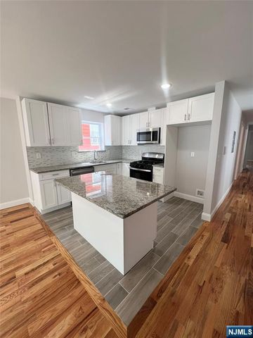 879 18th Street, Newark, NJ 07108