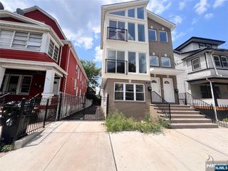 879 18th Street, Newark, NJ 07108