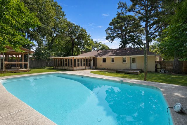 2603 Sherwood Street, Denton, TX 76209