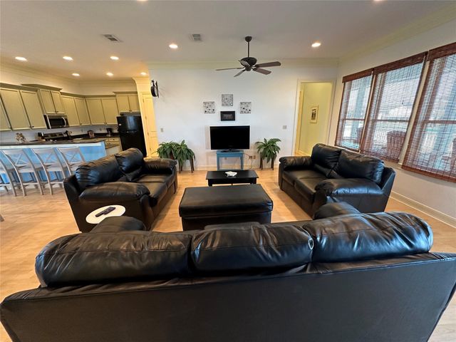 2529 Howell, Crystal Beach, TX 77650