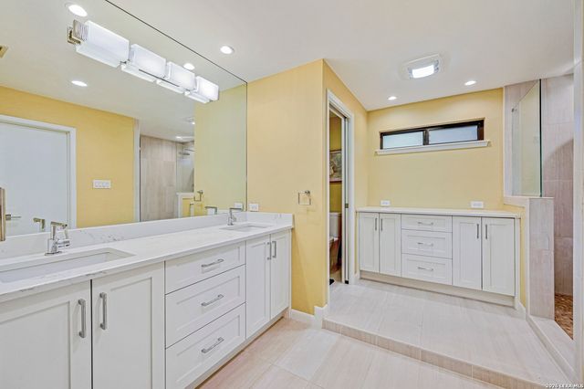 17006 Wood Moss, San Antonio, TX 78248