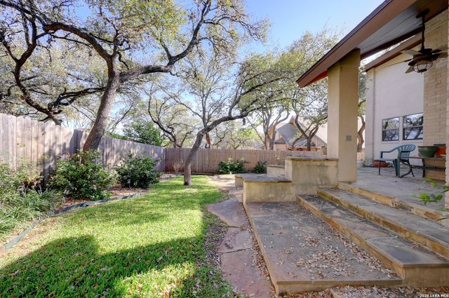 17006 Wood Moss, San Antonio, TX 78248