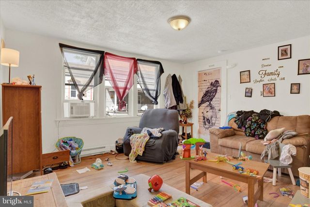 110 E MARKET ST, Williamstown, PA 17098