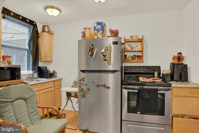 110 E MARKET ST, Williamstown, PA 17098