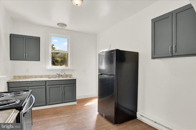 110 E MARKET ST, Williamstown, PA 17098