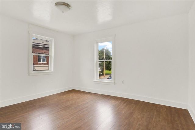 110 E MARKET ST, Williamstown, PA 17098