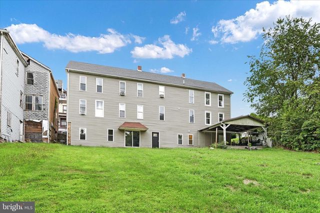 110 E MARKET ST, Williamstown, PA 17098