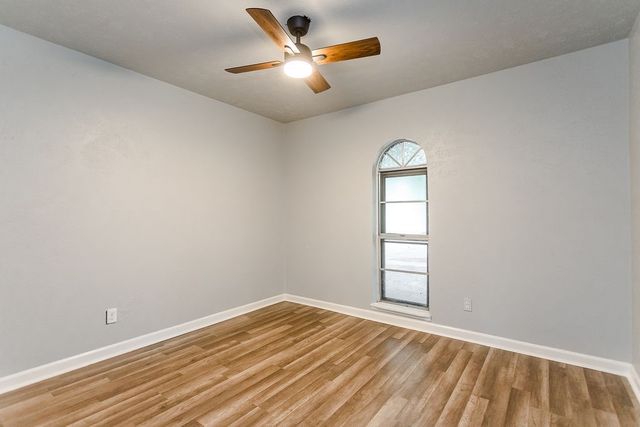 2633 Santa Anna Drive, Grand Prairie, TX 75052