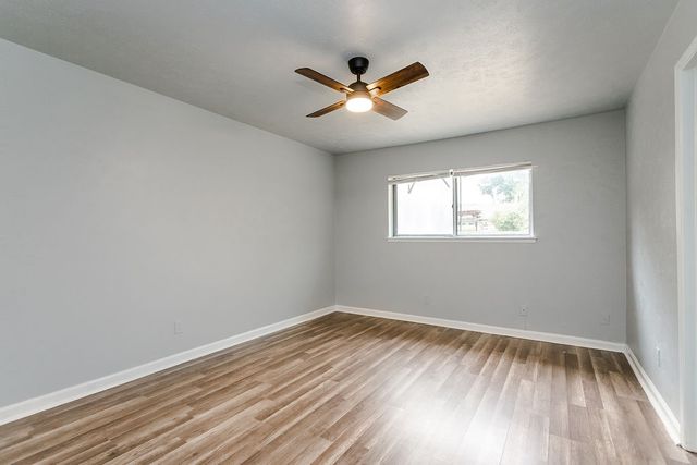 2633 Santa Anna Drive, Grand Prairie, TX 75052