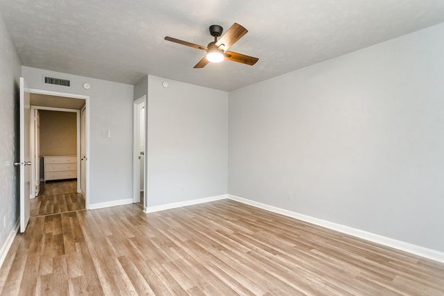 2633 Santa Anna Drive, Grand Prairie, TX 75052