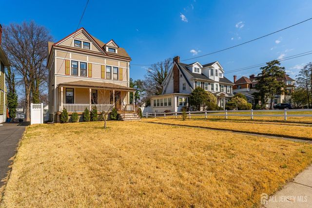 150 W 5th Avenue, Roselle, NJ 07202