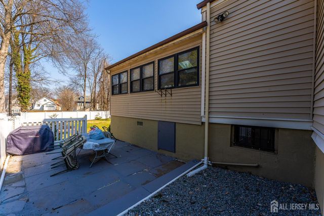 150 W 5th Avenue, Roselle, NJ 07202