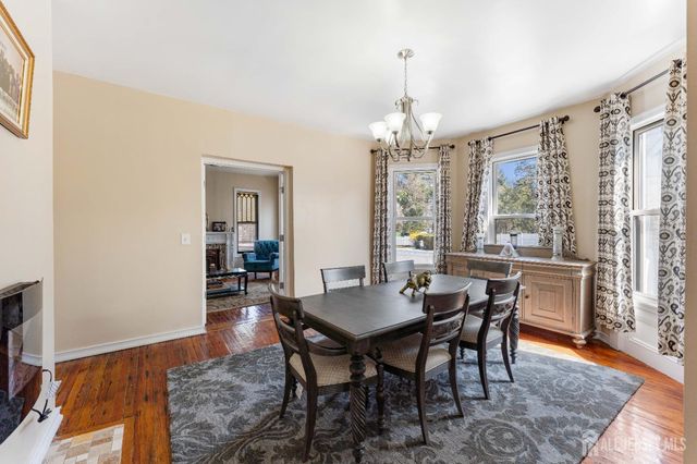 150 W 5th Avenue, Roselle, NJ 07202
