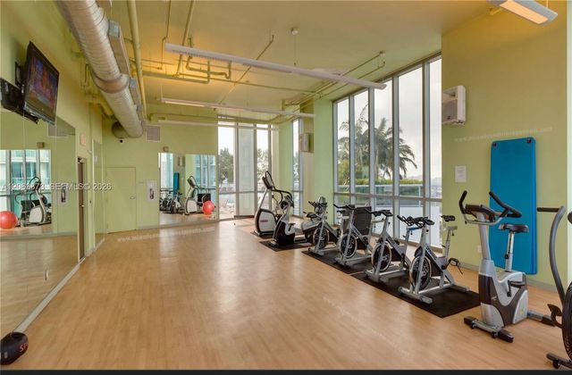 888 Biscayne Blvd 4009, Miami, FL 33132