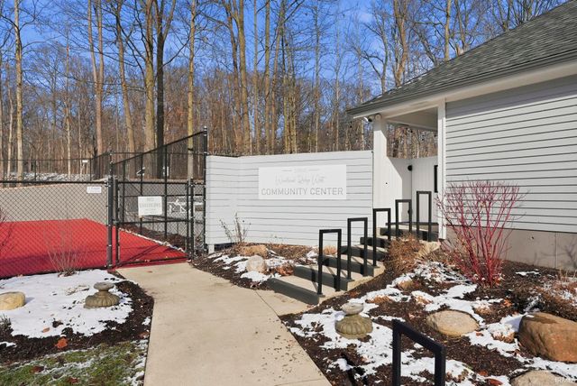 10401 Woodland Ridge, Fort Wayne, IN 46804