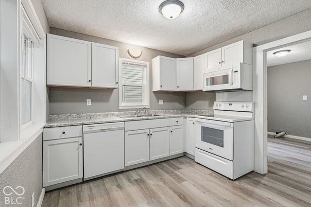 2924 W 22nd Street, Anderson, IN 46011