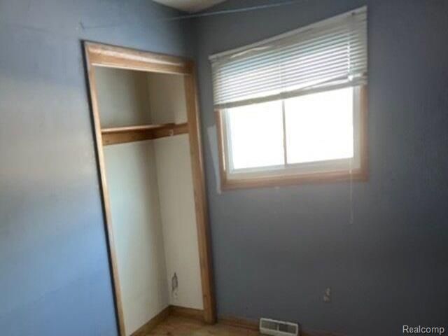 196 Eisenhower Drive, Battle Creek, MI 49014