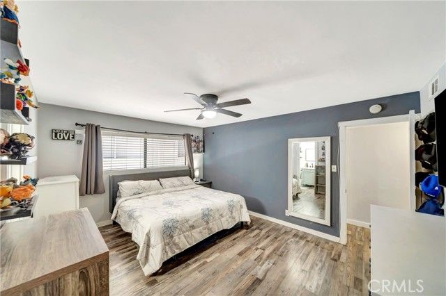 18601 Collins Street D17, Tarzana (los Angeles), CA 91356