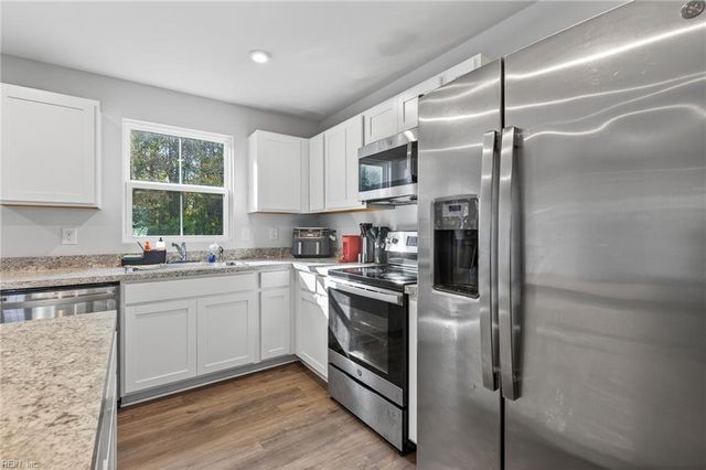 2039 Van Zandt PW, Suffolk, VA 23434