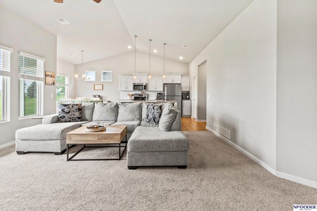 21117 Polk Street, Elkhorn, NE 68022
