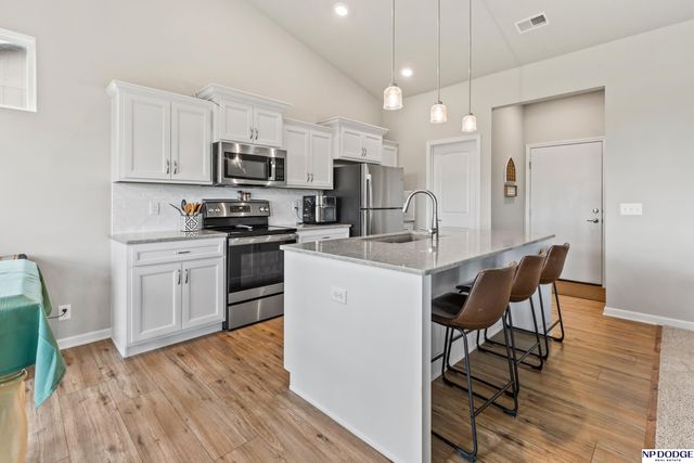 21117 Polk Street, Elkhorn, NE 68022