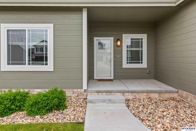 21117 Polk Street, Elkhorn, NE 68022