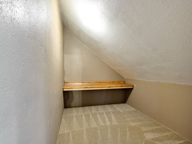 103 CEDAR BLUFF Cir, Keizer, OR 97303