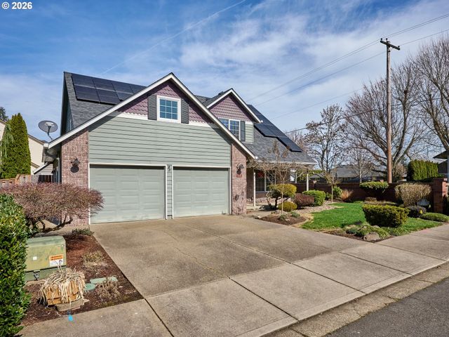 103 CEDAR BLUFF Cir, Keizer, OR 97303